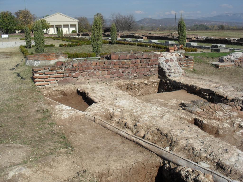 Garni Hotel Rile Men Nis Bagian luar foto