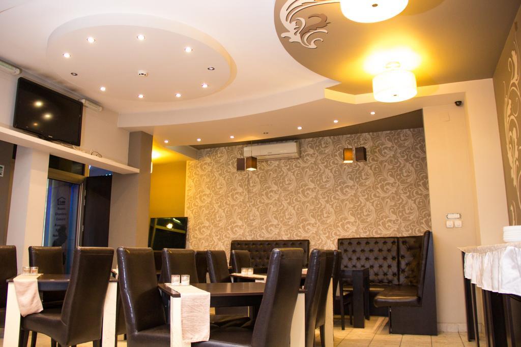 Garni Hotel Rile Men Nis Bagian luar foto
