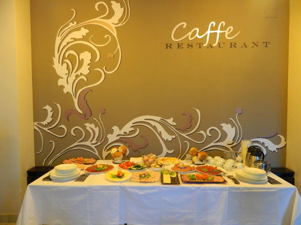 Garni Hotel Rile Men Nis Bagian luar foto